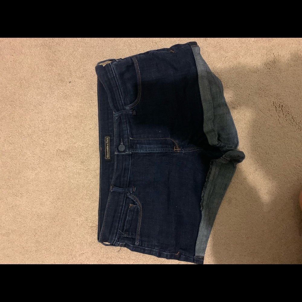 Abercrombie & Fitch denim shorts dark wash